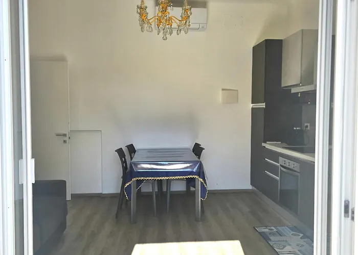 Apartment Casa Al Mare Zinola By Affitti Brevi